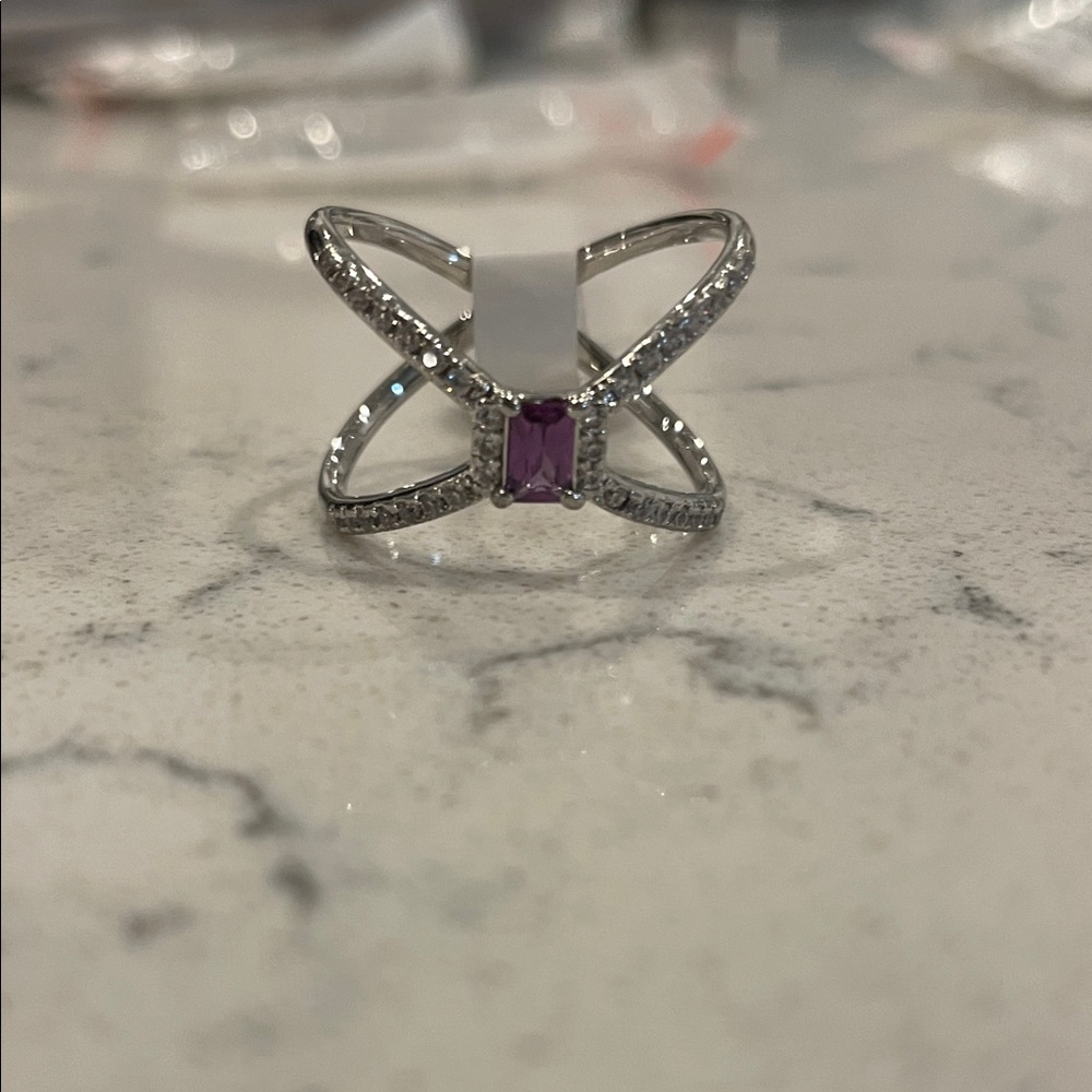 Elegant Silver Ring with Purple Accent Size 9